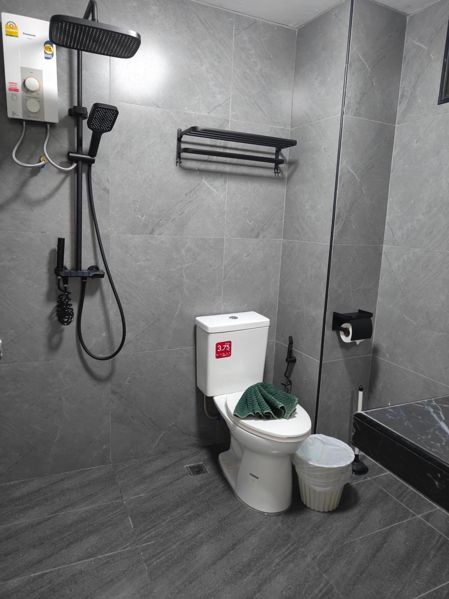Patong Baankasemsuk Resort 般咔 深宿 מראה חיצוני תמונה