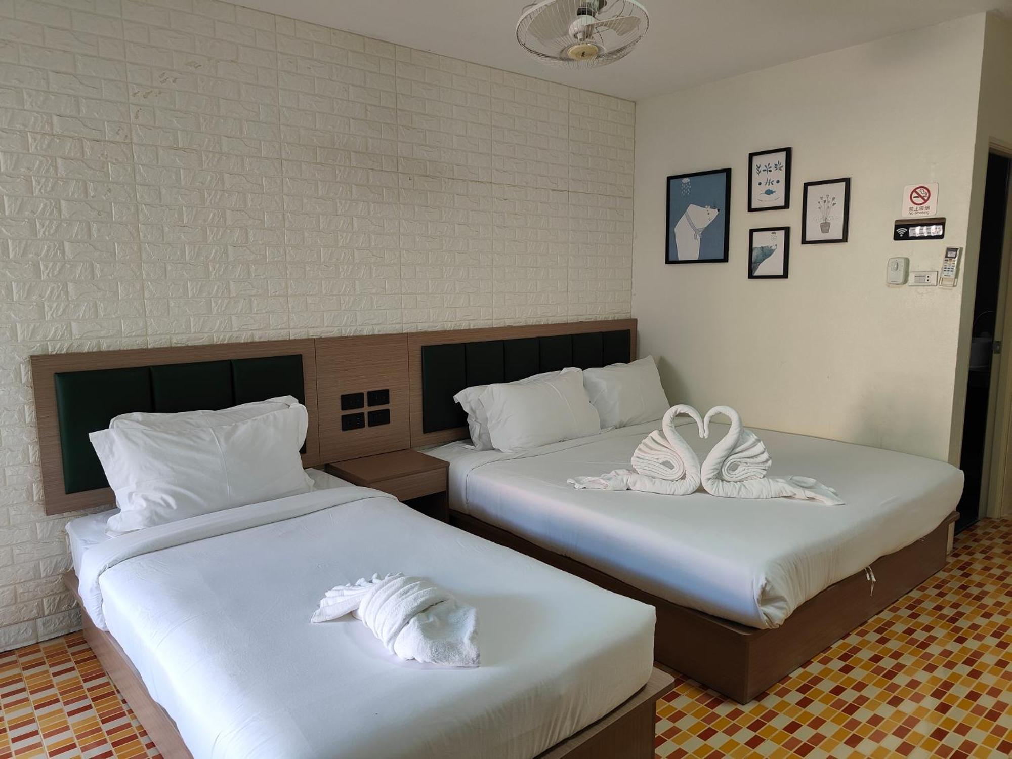Patong Baankasemsuk Resort 般咔 深宿 מראה חיצוני תמונה