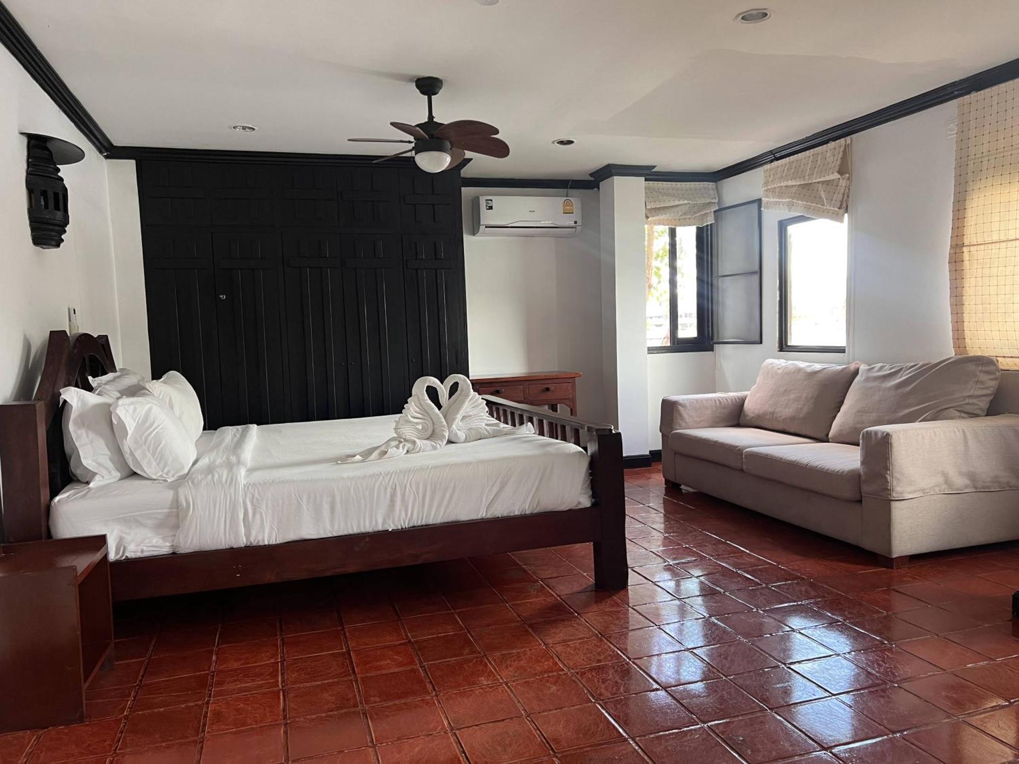 Patong Baankasemsuk Resort 般咔 深宿 מראה חיצוני תמונה